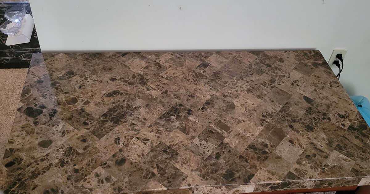 coffee-table-and-one-end-table-for-free-in-manchester-nh-for-sale