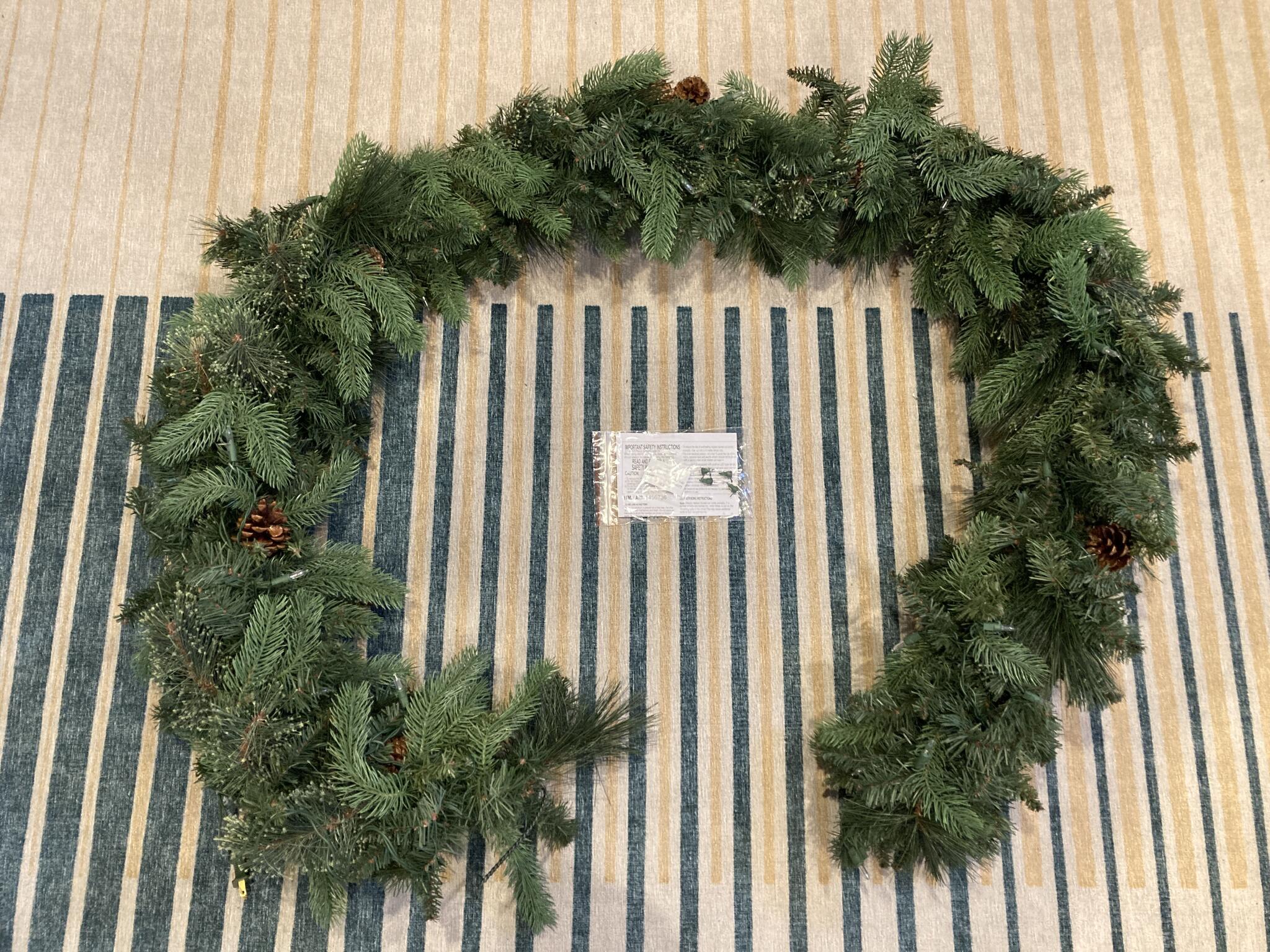 Costco 9ft PreLit Holiday Christmas Garland for 20 in North Bend, WA For Sale & Free — Nextdoor