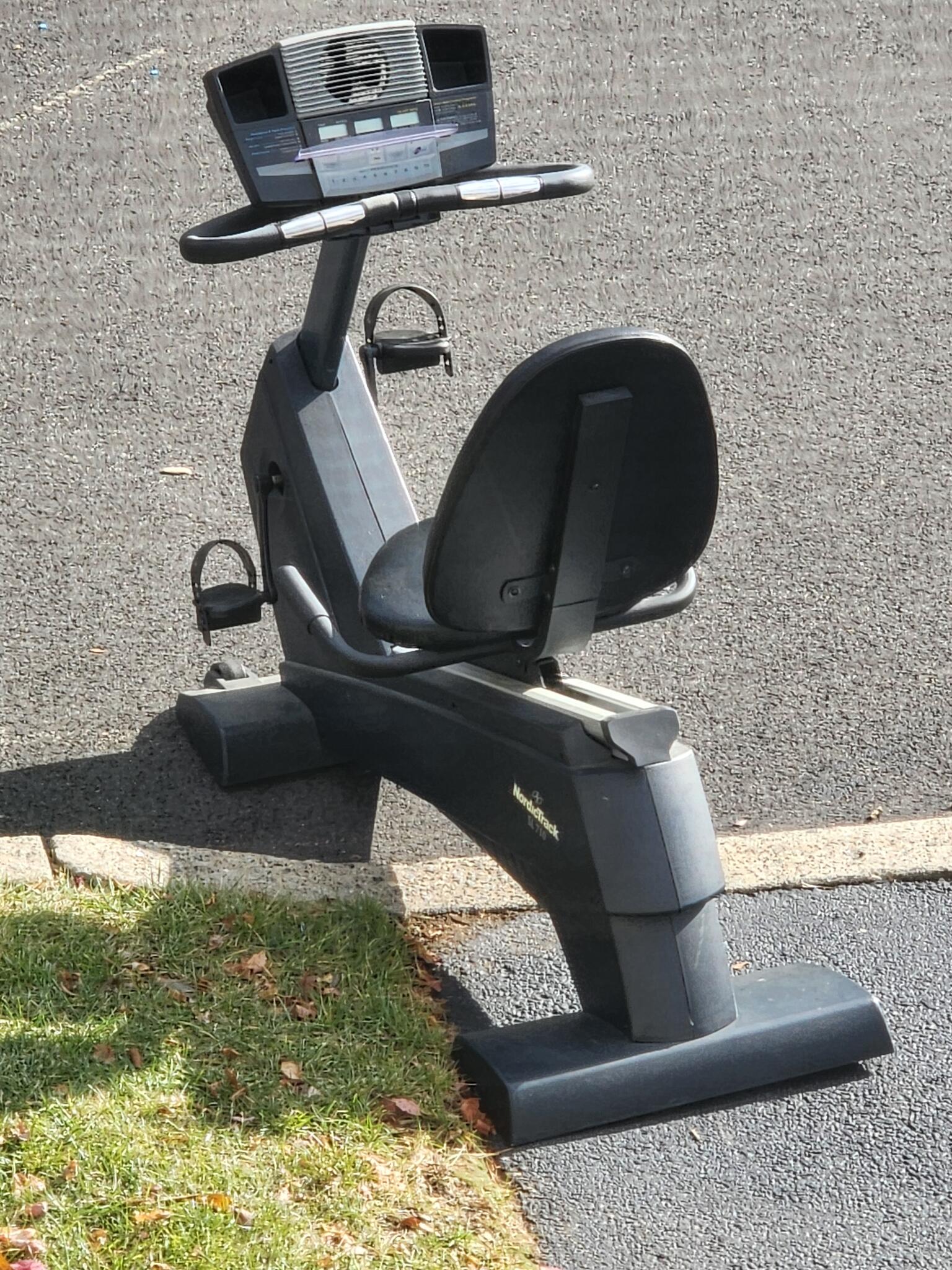 Easy Entry Nordictrack Sl720 Recumbent Bike Price NuStep UE8 Upper