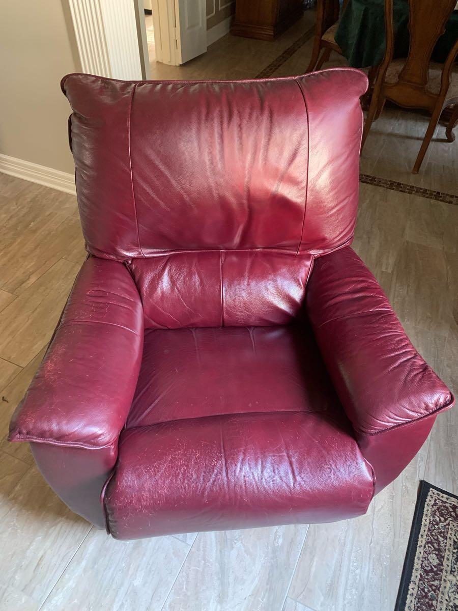 LayZBoy Recliner for Free in Spring, TX For Sale & Free — Nextdoor