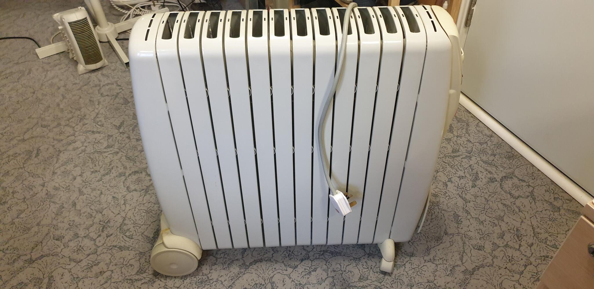 DeLonghi Rapido Oil Filled Radiator For 60 In London Engl For