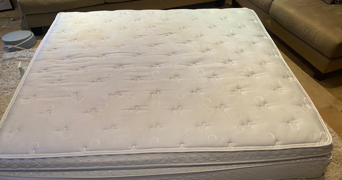Sleep Number King Size Mattress with Remote and Pump for 100 in San Jose, CA For Sale & Free