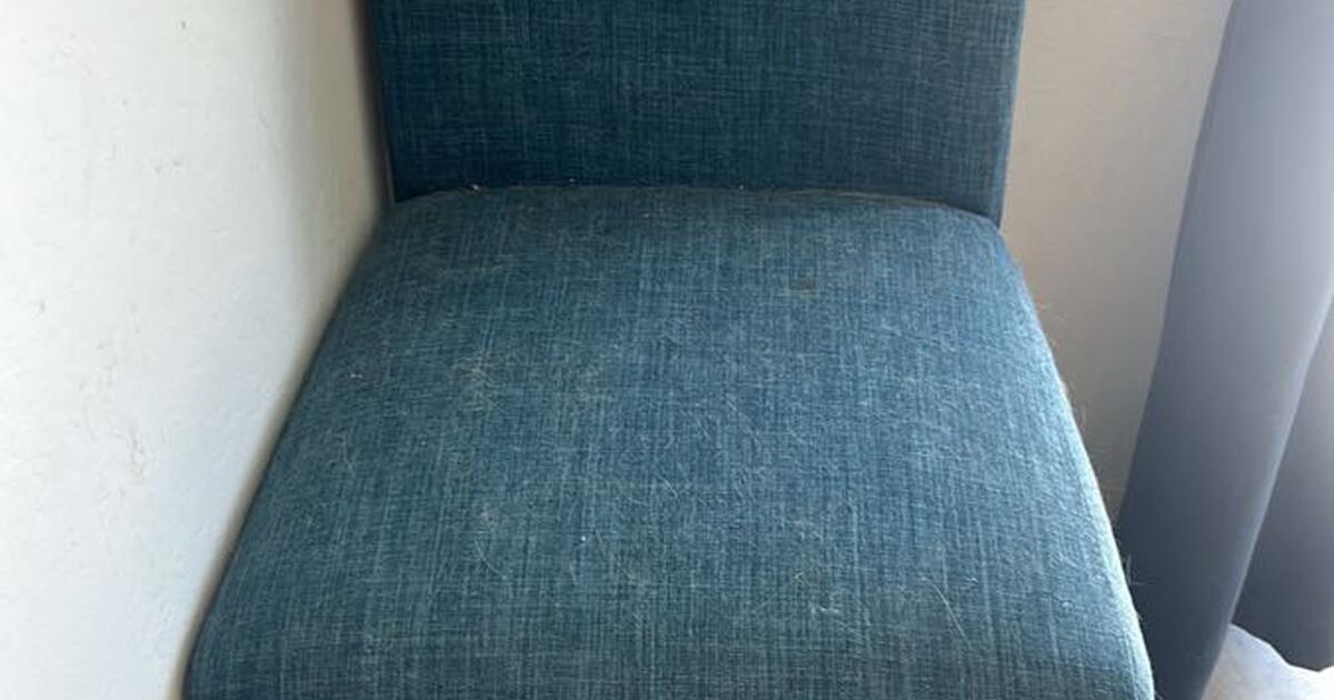 Barstools and house hold goods for Free in Surprise, AZ For Sale