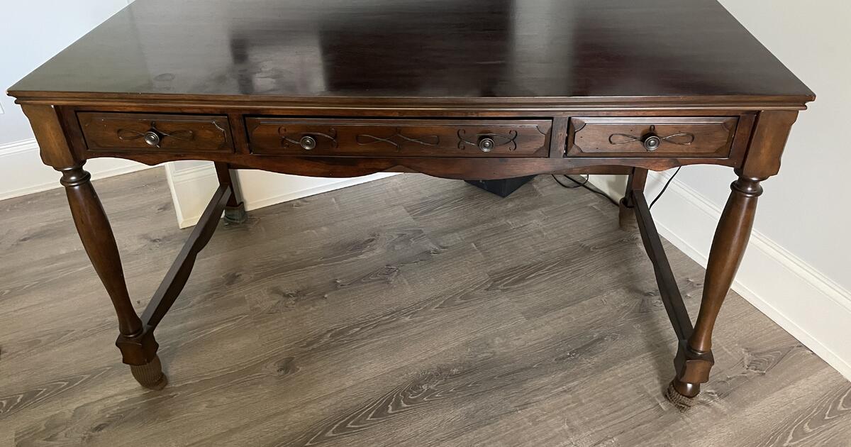 Desk for 45 in Bluffton, SC For Sale & Free — Nextdoor