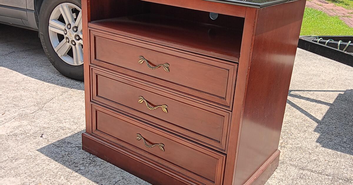 Granite Top TV Stands or Nightstands for 25 in Florence, SC For Sale