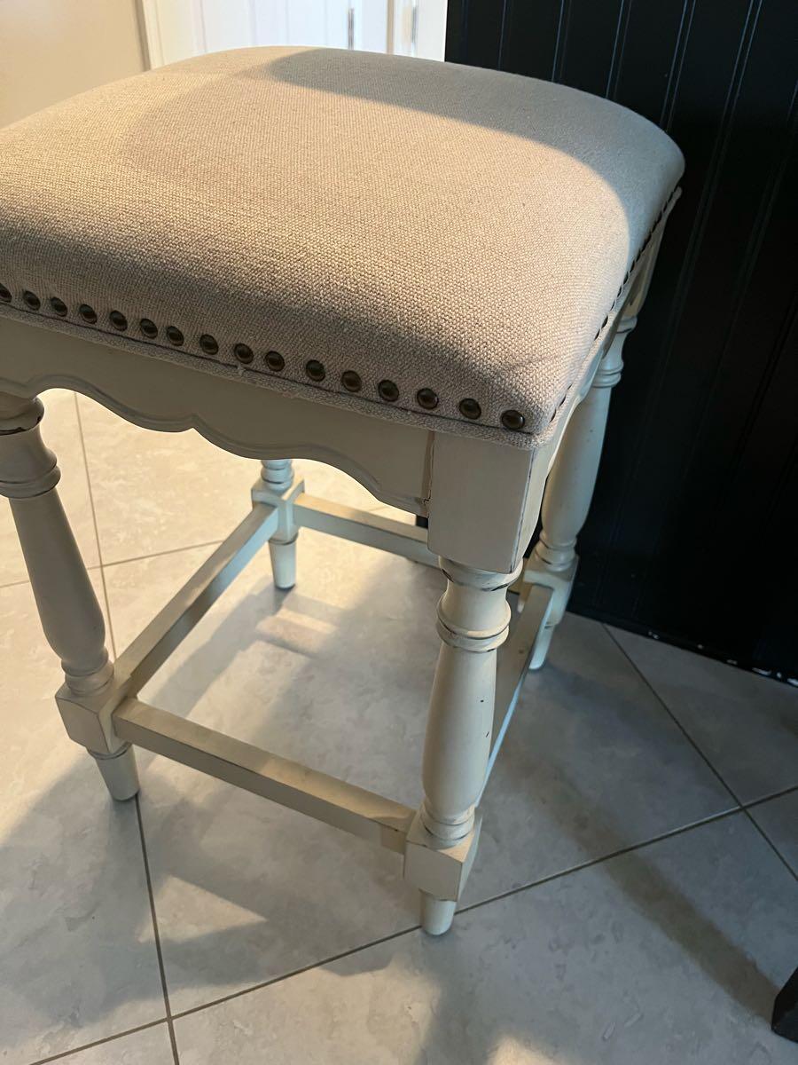 Off white counter stool for 20 in Fort Myers, FL For Sale & Free
