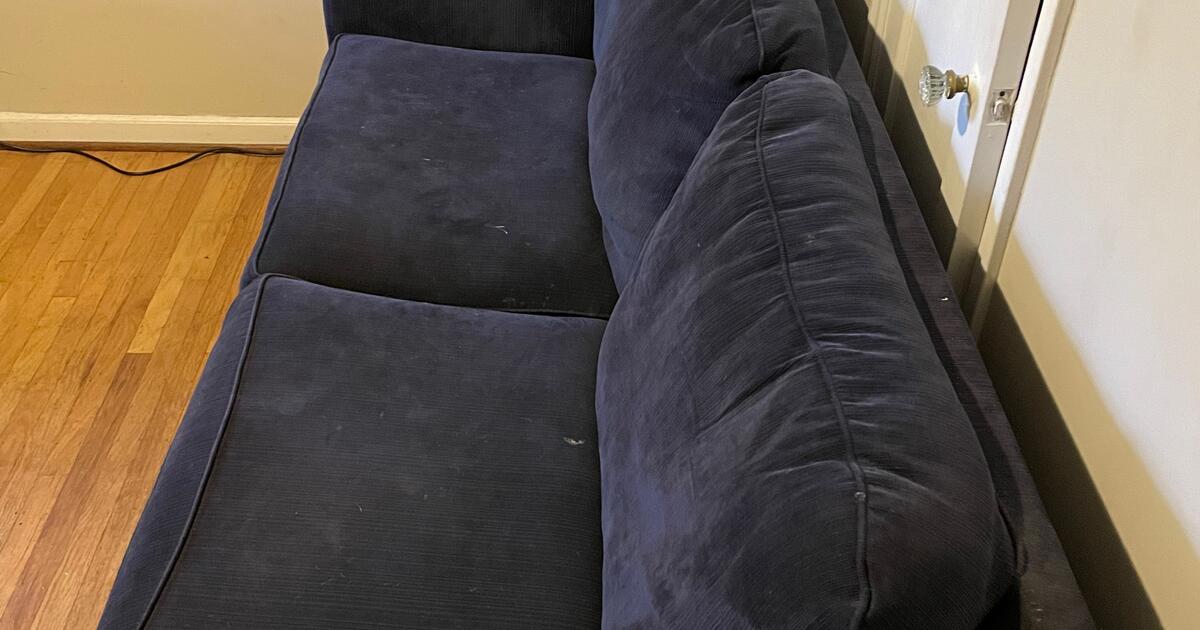 Comfy Couch for Free in Portland, OR For Sale & Free — Nextdoor