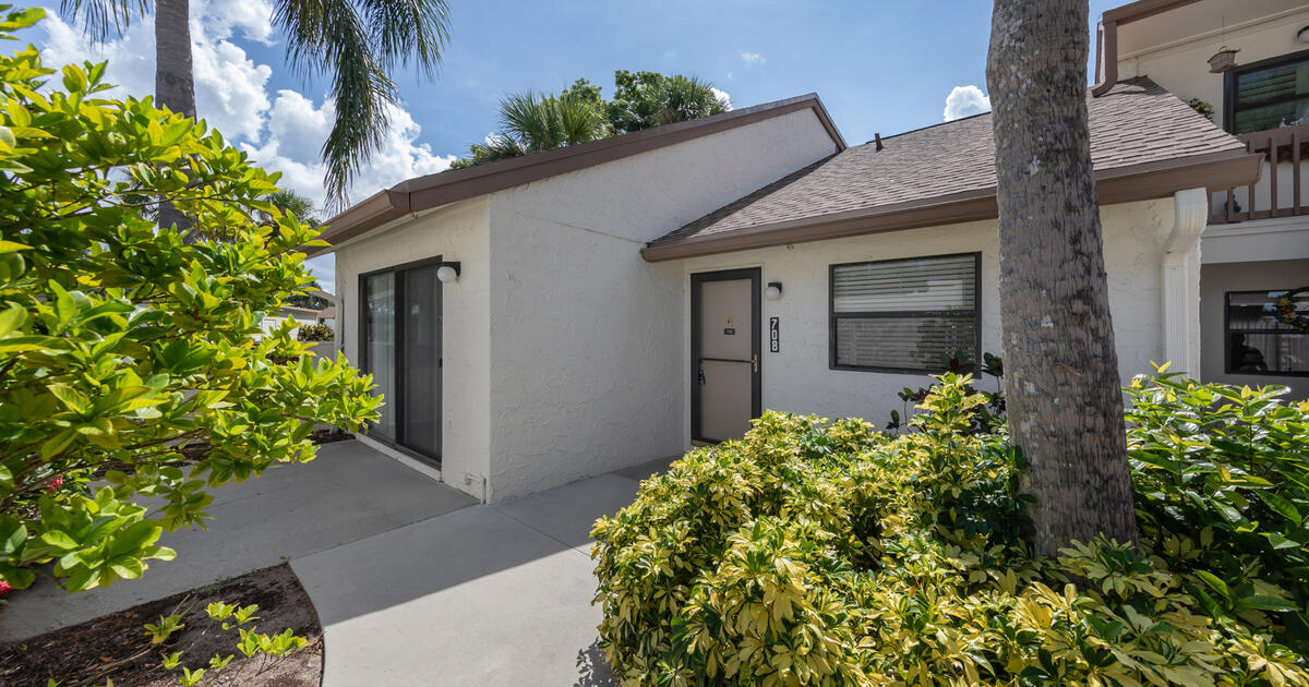 Bird Bay Condo for sale 259,900 for 259900 in Venice, FL For Sale