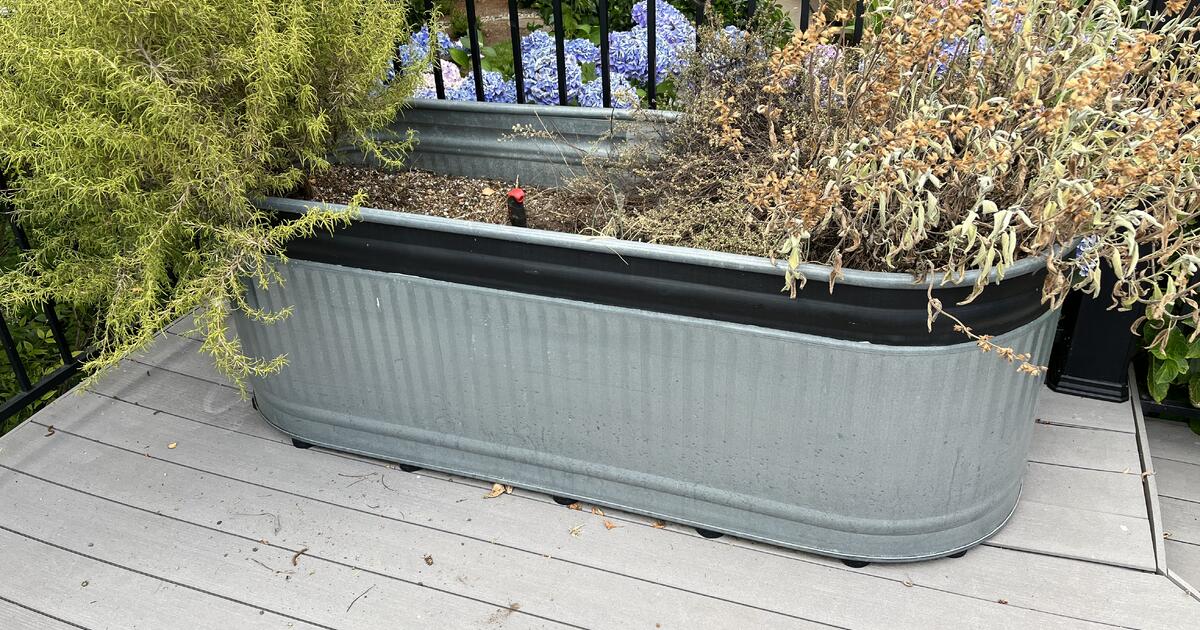 Galvanized feed trough for garden or… in Portland, OR For Sale & Free
