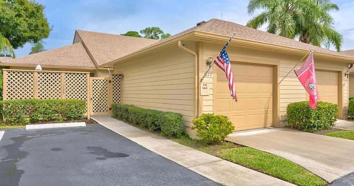 Villa/Condo for sale. Great rental property in off season for 369988