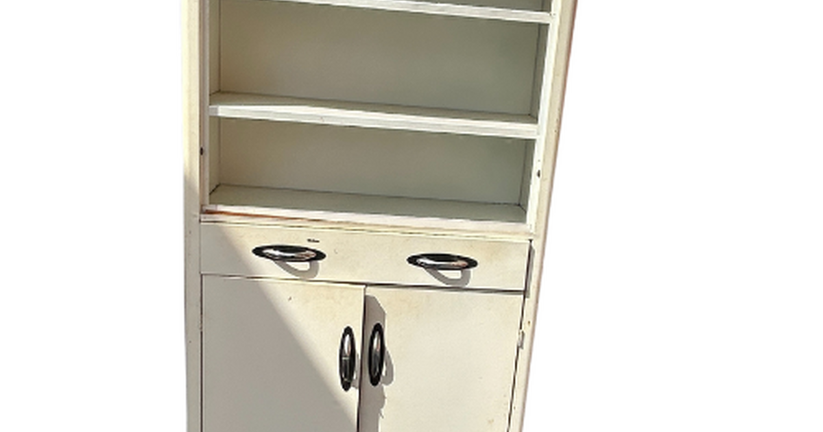 Vintage c. 1940s Large Kitchen Larder Cabinet for $145 in Tucker, GA ...