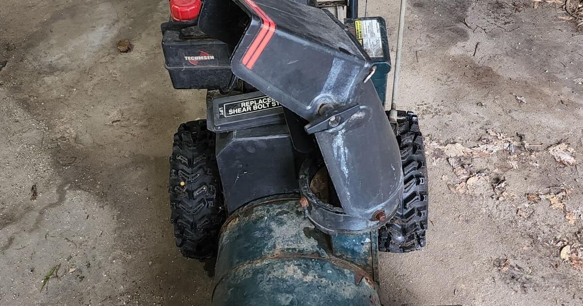 Snowblower for 100 in Madison, WI For Sale & Free — Nextdoor