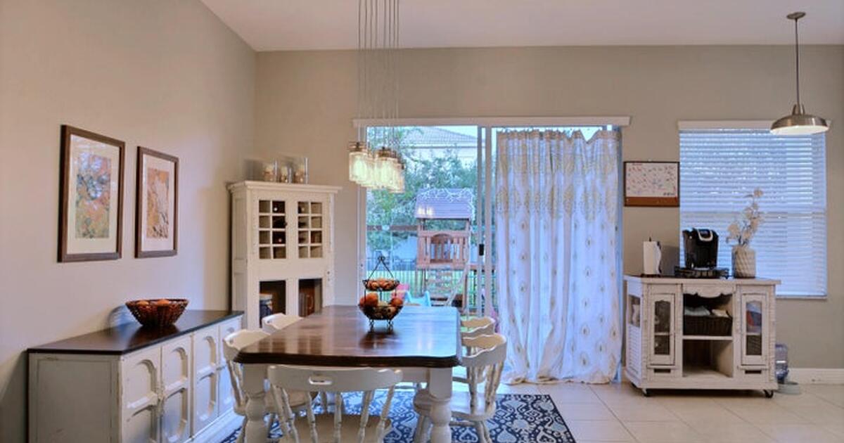 4 bedrooms /2 baths in town park tradition in Port St. Lucie