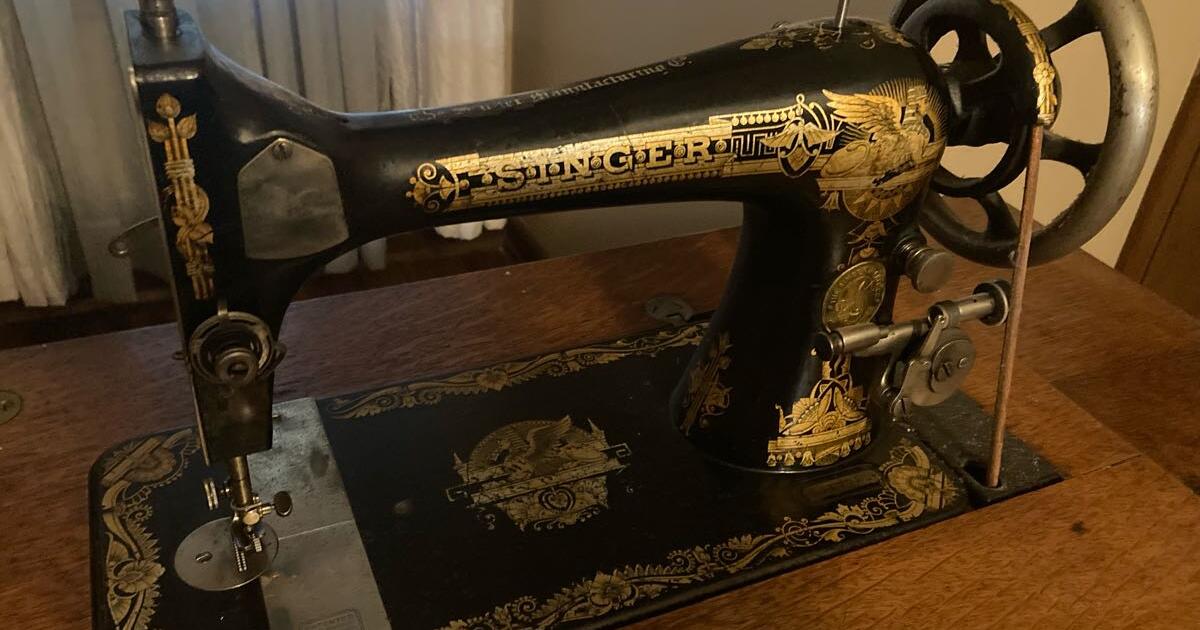1901 Singer Sewing Machine for 600 in Broussard, LA For Sale & Free