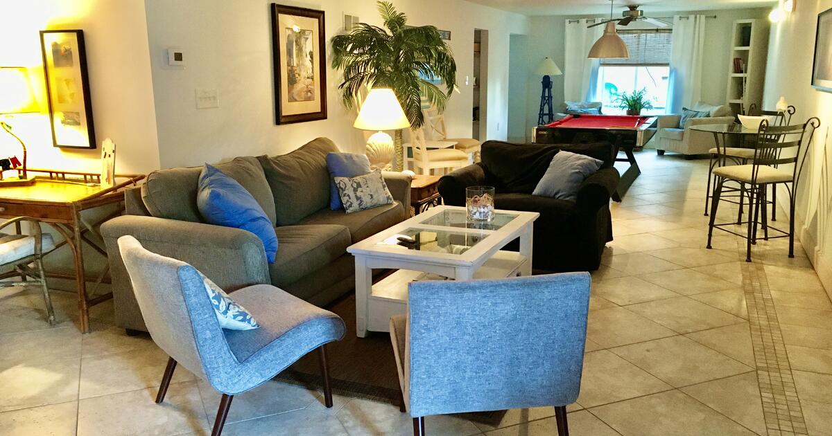 Large 1BR Waterfront Condo in North Shores Rehoboth for 1700 in