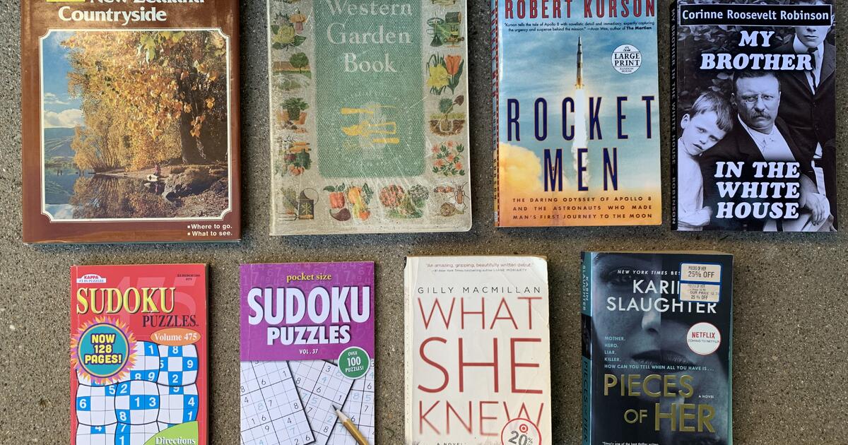 Instant Mini Collection of 8 Popular Hard and Softcover Books
