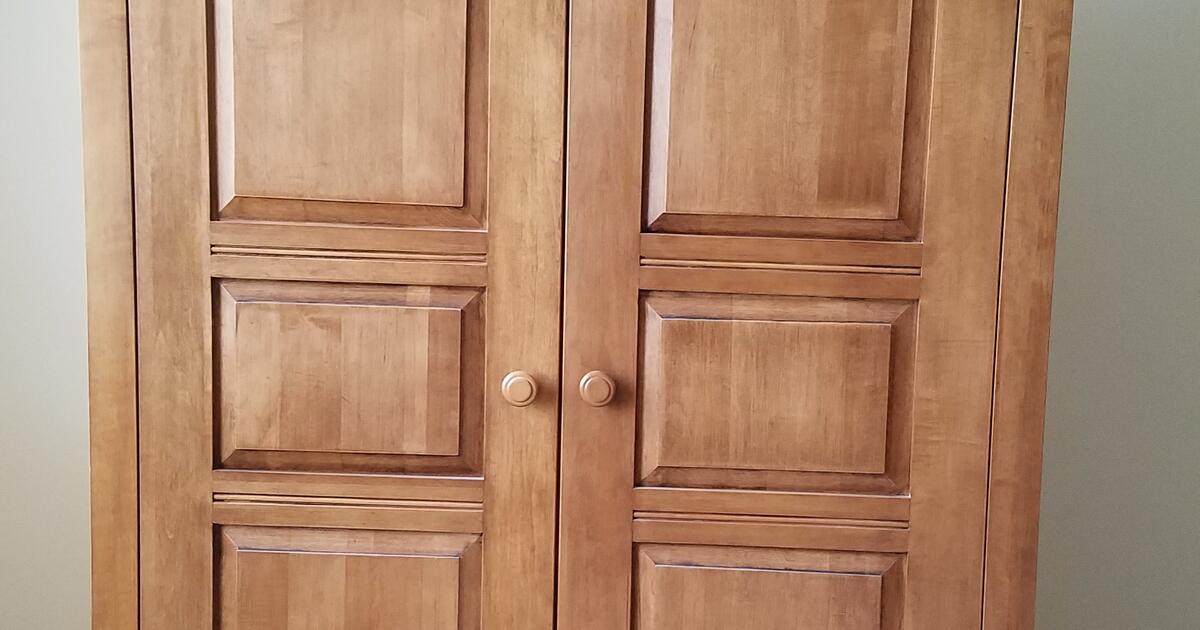 Ethan Allen Country French Entertainment Center for 100 in Palatine