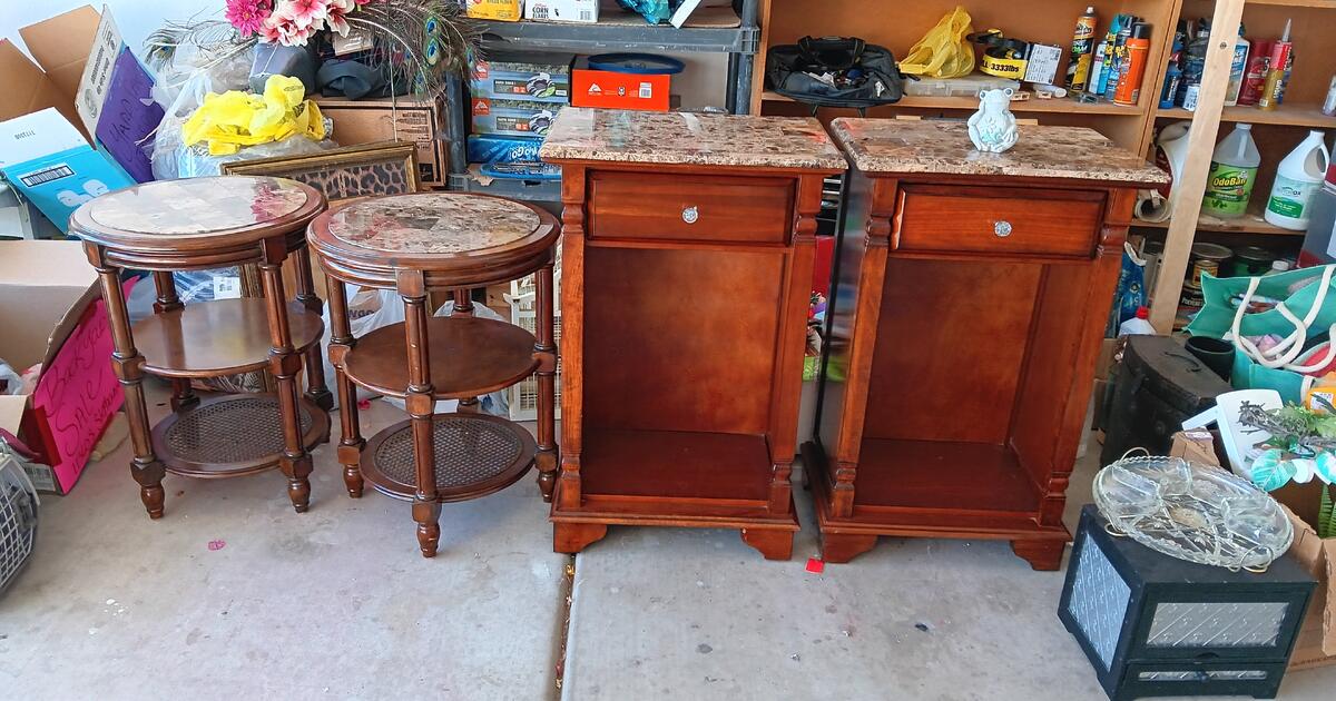Good quality furniture felt lining in the drawers. for 100 in Yuma, AZ