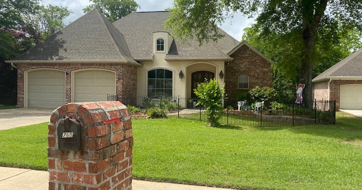 Home for Sale By Owner, The Oaks of Biloxi, 3 Bedroom 2 Bath for 399000 in Biloxi, MS For