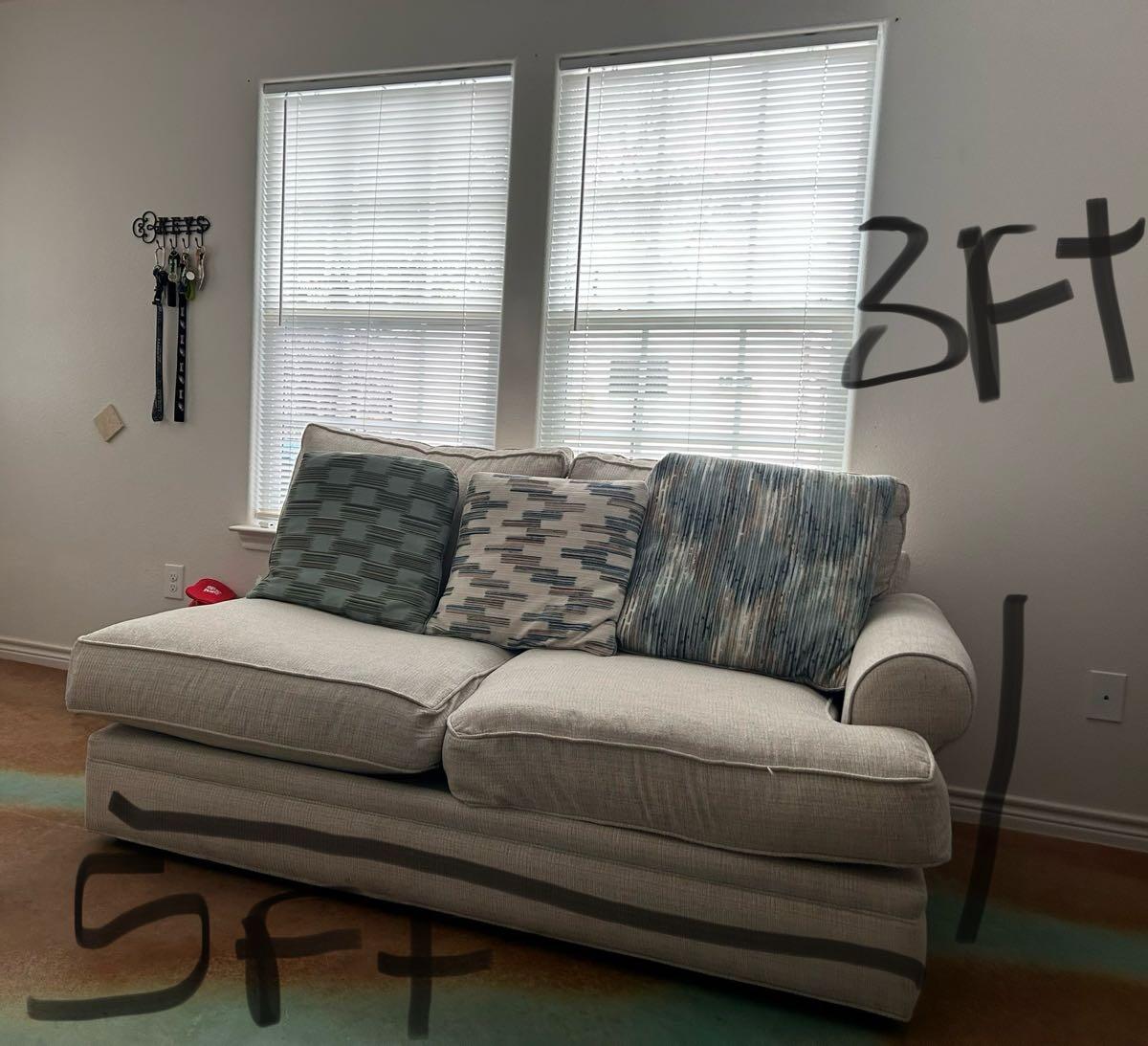 Couches for 100 in River Oaks, TX For Sale & Free — Nextdoor