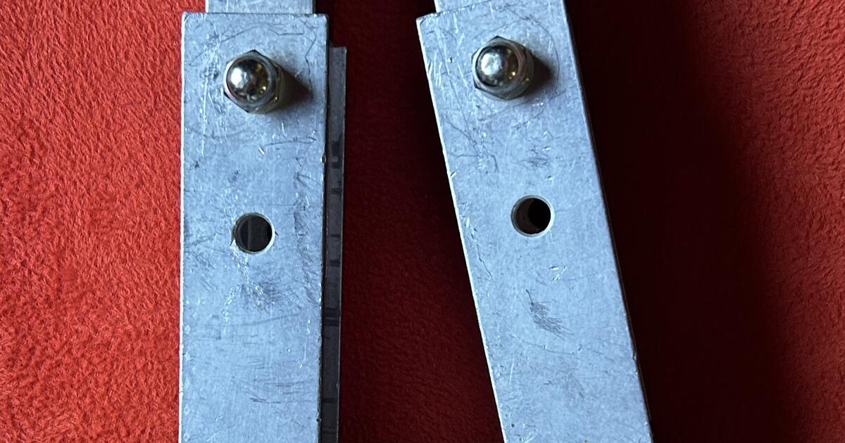 2 VINTAGE GECKO GAUGE FIBERCEMENT SIDING MODEL SA902 PAC INT TOOL