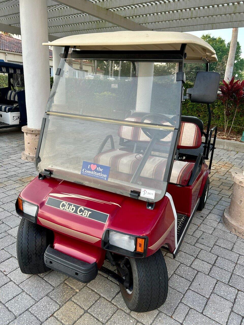 4 passenger golf cart for rent within Solivita only for 25 in