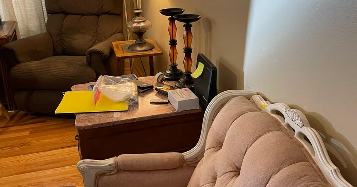 Estate Sale for 1 in Gladstone, MO For Sale & Free — Nextdoor