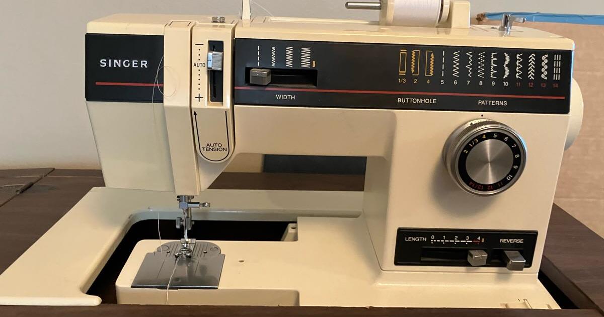 Sewing machine & table for 20 in Durango, CO For Sale & Free — Nextdoor