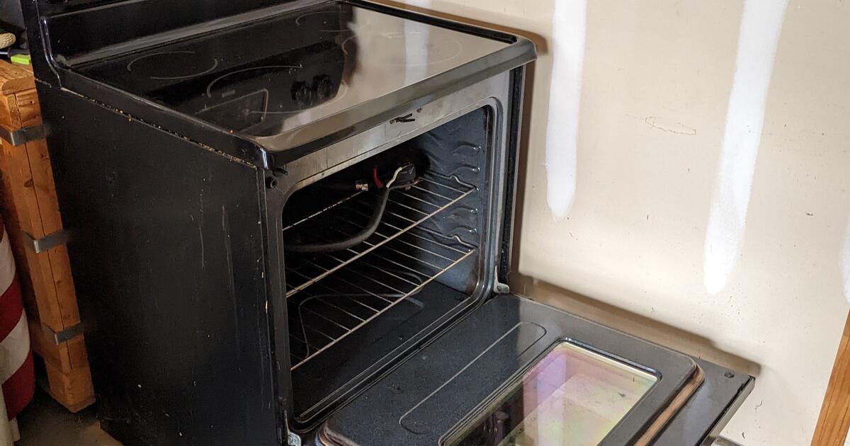 Smooth top stove for sale for 135 in High Point, NC For Sale & Free