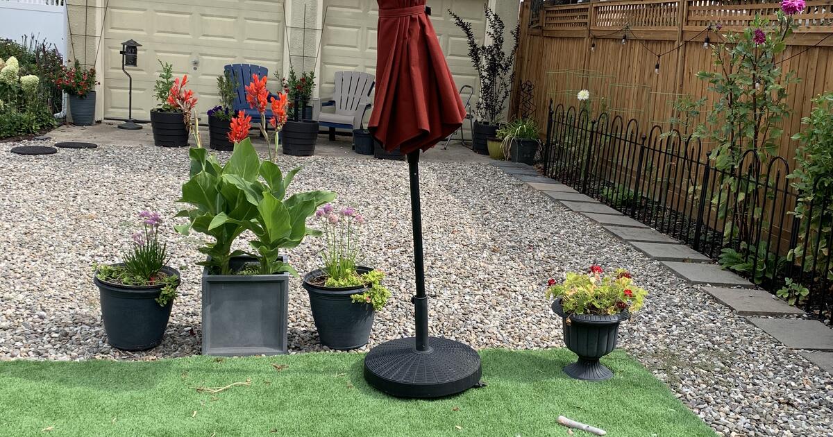 Sun Umbrella with base for Free in Asbury Park, NJ Finds — Nextdoor
