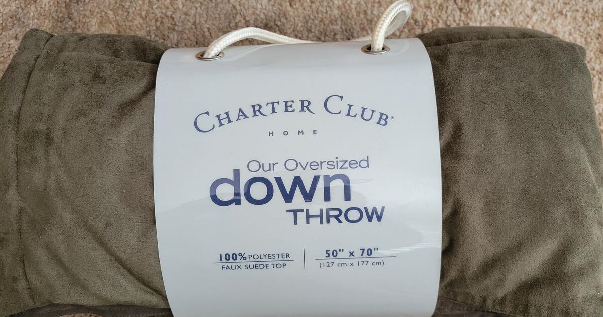 DOWN THROW 50X70 OLIVE GREEN for 10 in Surprise, AZ Finds — Nextdoor