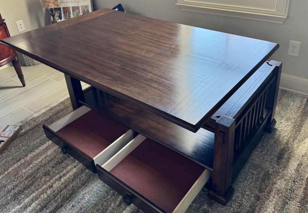 Clairfield Tobacco 3 Pc Table Set For $300 In San Antonio, TX