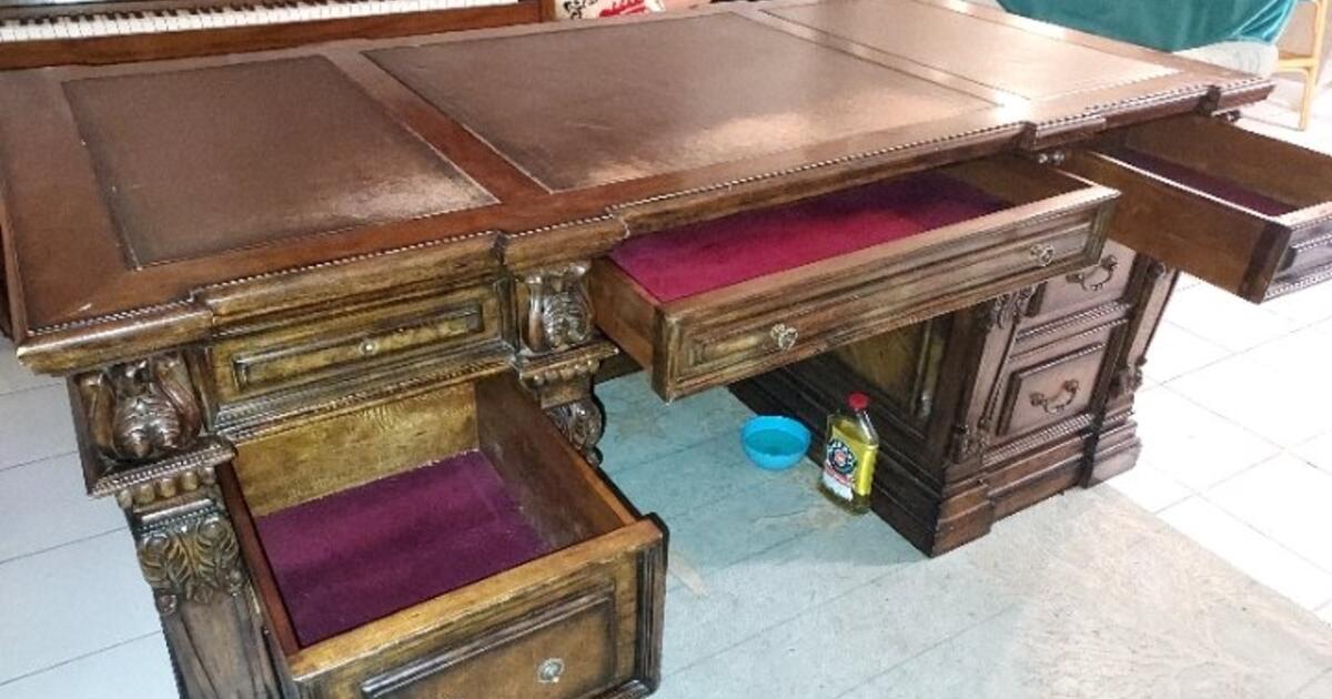 Resolute desk for $2450 in Naples, FL | For Sale & Free — Nextdoor