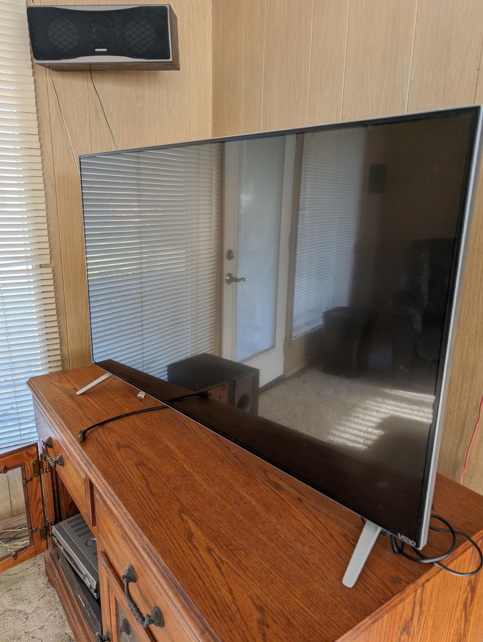 49 invh Vizio TV screen not working for Free in St. Louis, MO For