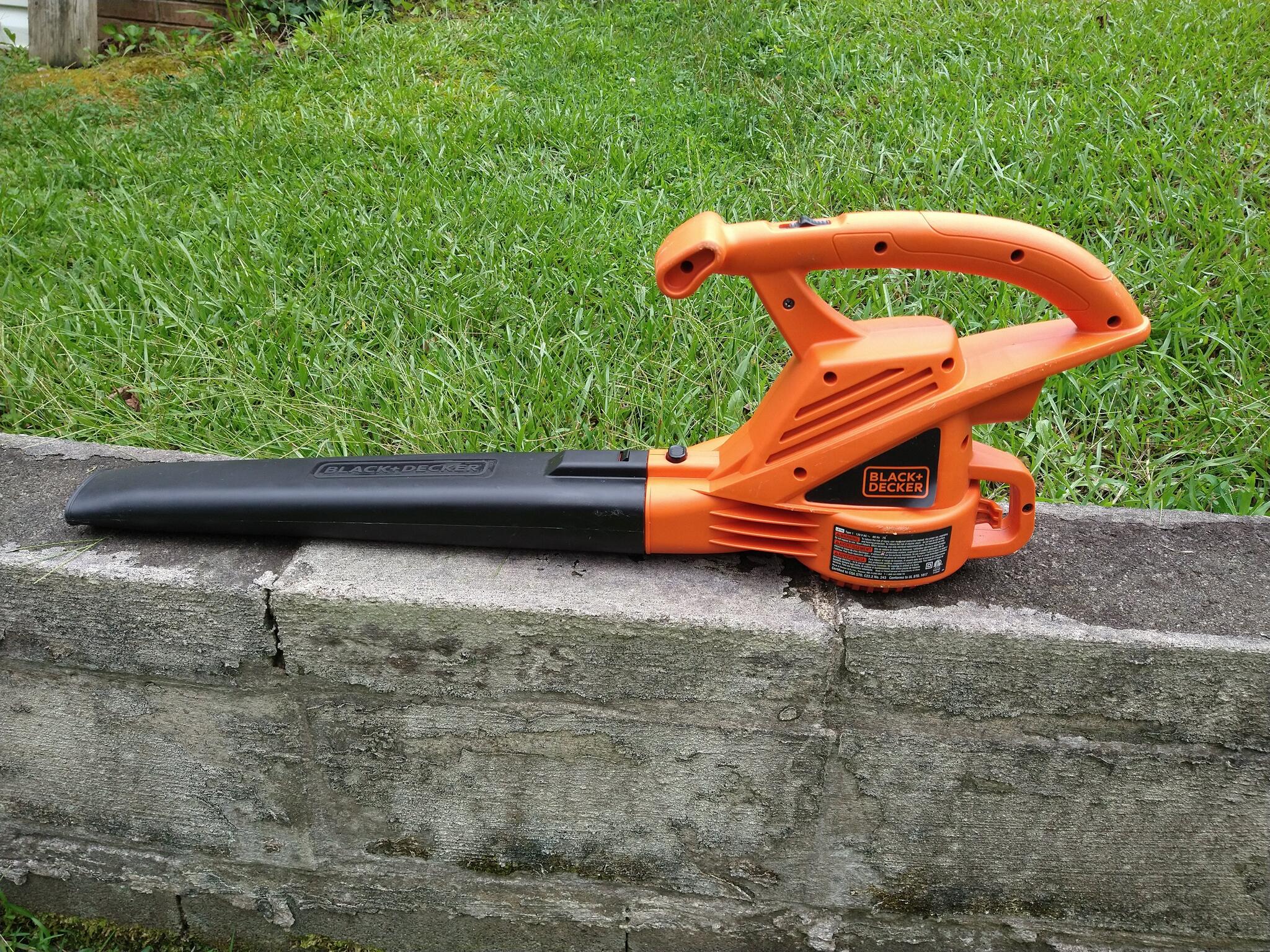 Black Decker Electric Leaf Blower