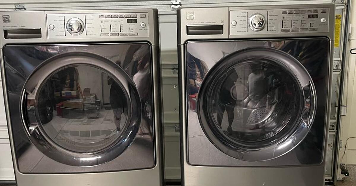 Kenmore front load washer & gas front load dryer in Phoenix, AZ For
