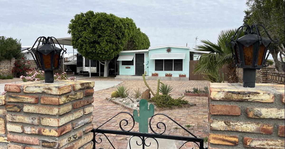 Owner carry manufactured home in Foothills for 159000 in Yuma, AZ