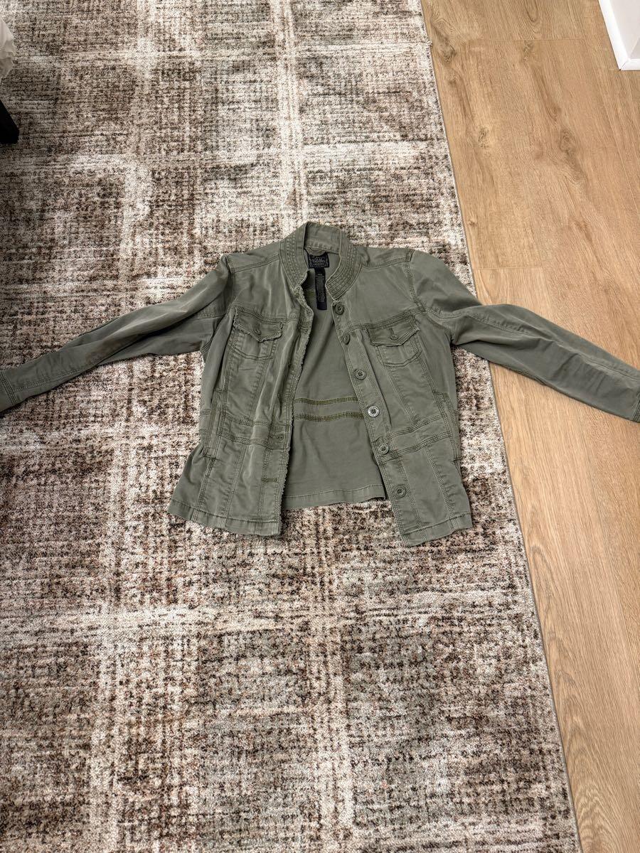 Huntington, NY News, Crime, Lost Pets, Free Stuff