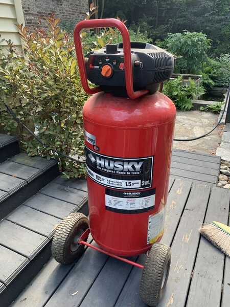 26 Gallon Husky Quiet Series Q26 Vertical Air Compressor For