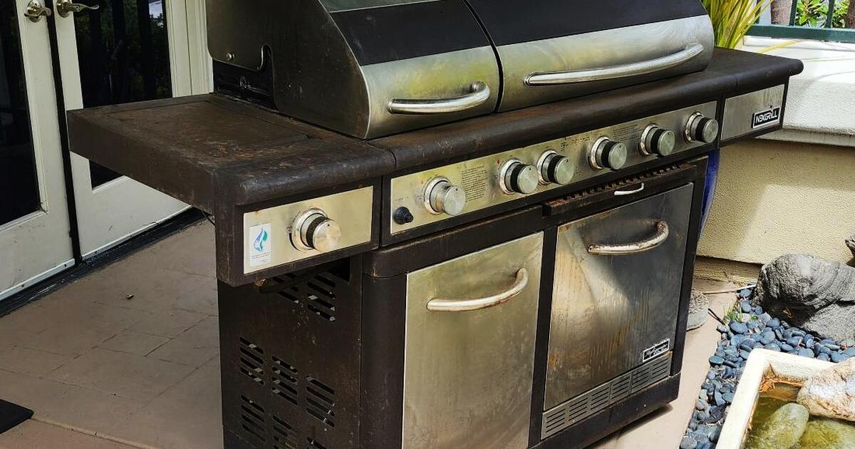 BBQ with built in refrigerator and side burner. for Free in Torrance, CA Finds — Nextdoor