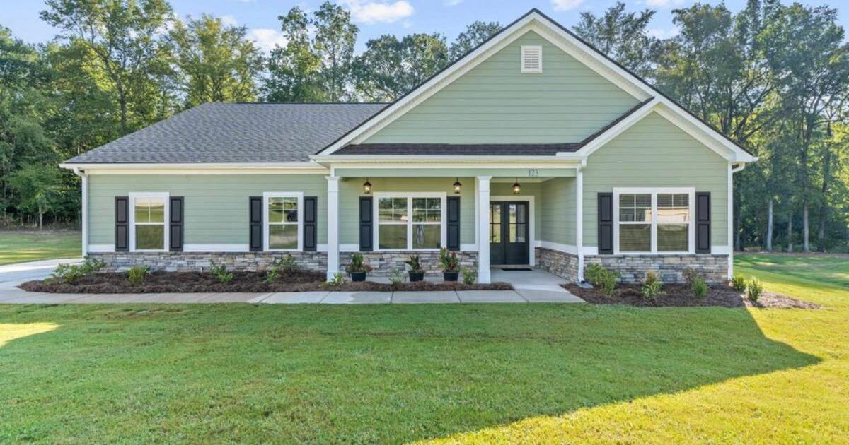 Lake Oconee Home For Rent for 2850 in Eatonton, GA For Sale & Free