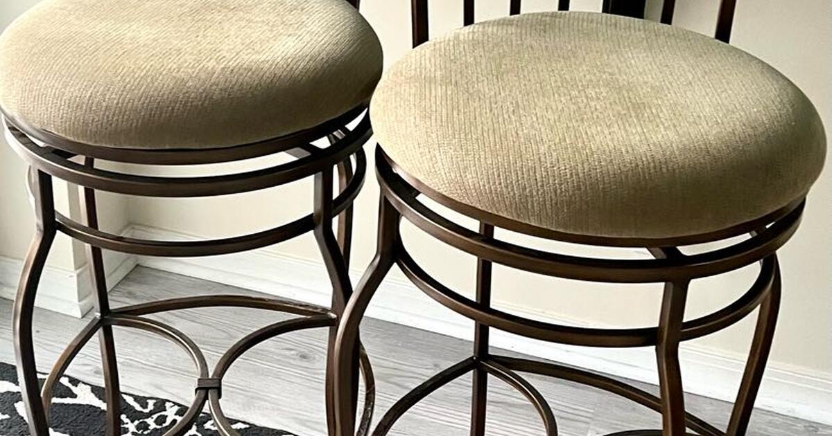 Bar stools for 60 in Ocala, FL For Sale & Free — Nextdoor