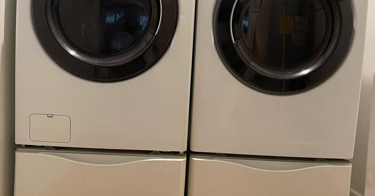Washer/dryer pedestal drawers for 30 in Temple, TX For Sale & Free