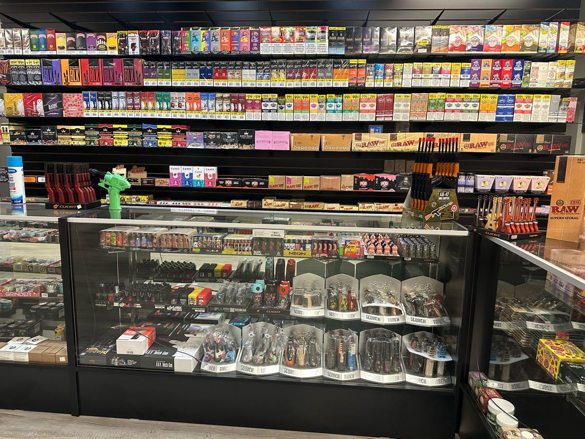 elfbar nachfüll pod läuft aus UP IN SMOKE VT - Updated May 2026 - 8 Railroad Ave, Essex Junction, Vermont  - Vape Shops - Phone Number