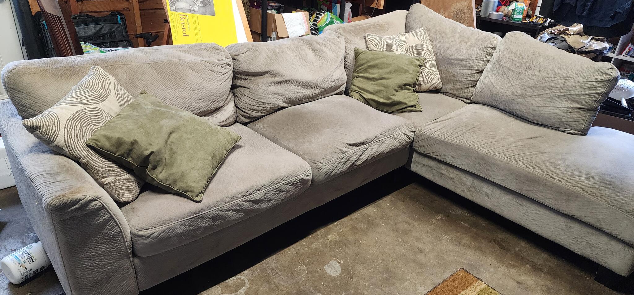 Sectional couch for 50 in Eugene, OR For Sale & Free — Nextdoor