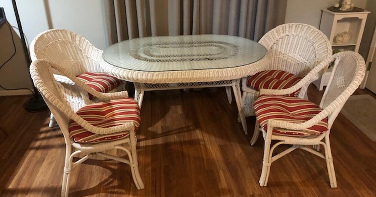 Wicker Table with 4 Chairs for 175 in Lewes, DE Finds — Nextdoor