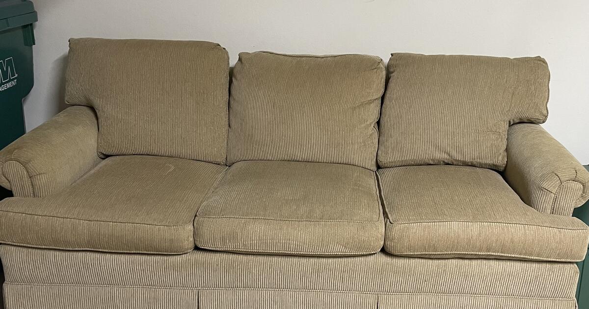 Sofa by Hickory Chair down filled 3 cushion for 1500 in Bluffton, SC