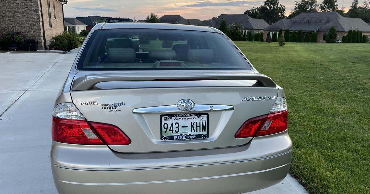 Good Used Car / 2004 Toyota Avalon for 4750 in Lenoir City, TN For