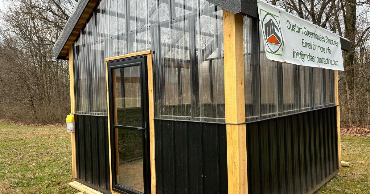 Greenhouse/growhouse for 123 in Delaware, OH For Sale & Free — Nextdoor