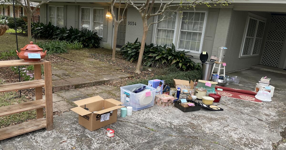 GARAGE SALE!! Lots of 2 items for 2 in Baton Rouge, LA Finds — Nextdoor
